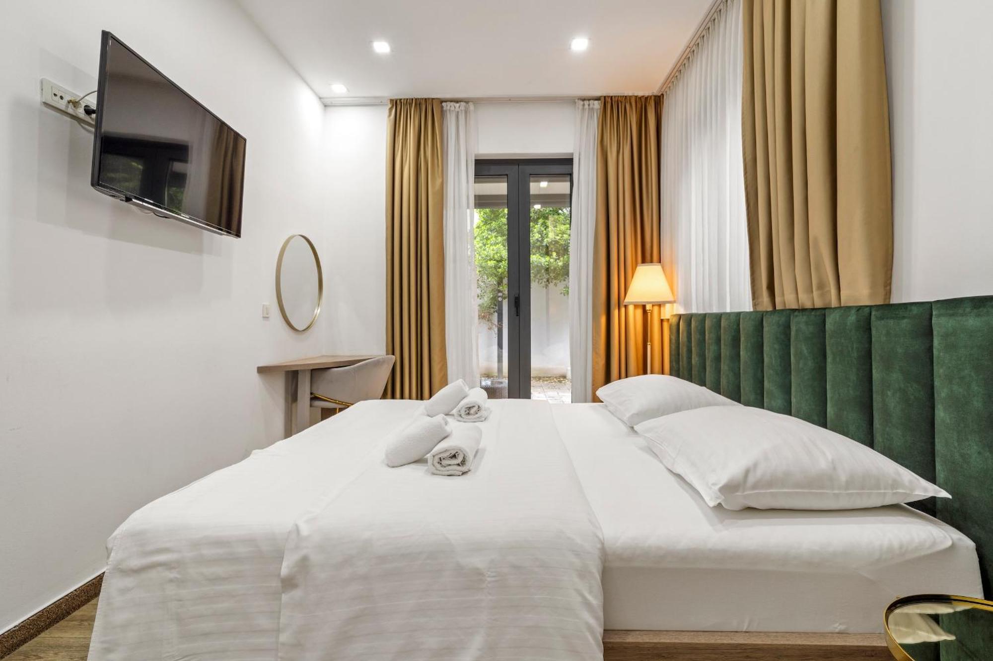 Hotel National Загреб Екстериор снимка